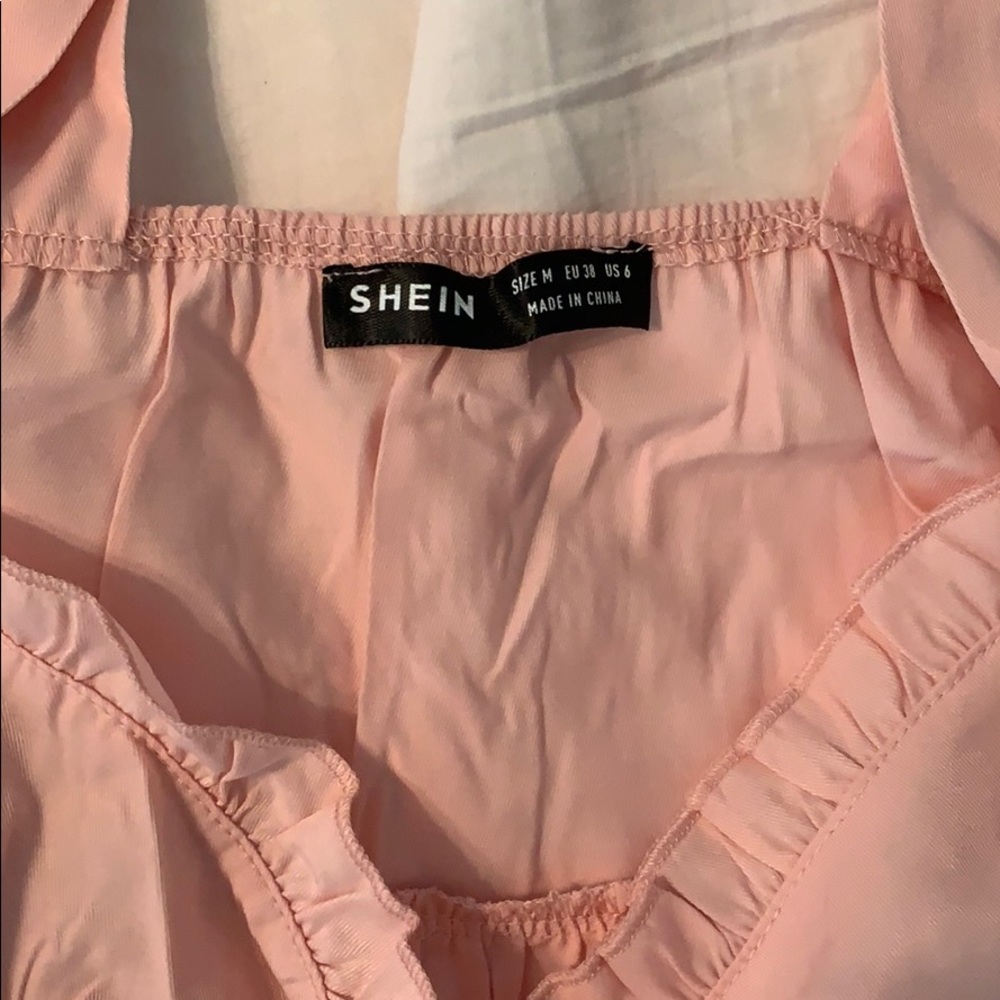 Pink top - Picture 3 of 4